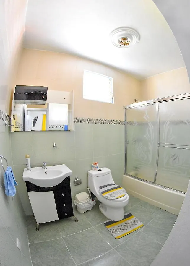 Apartamento En La Carreras Proximo Al Monumento Santiago De Los Caballeros 0*,